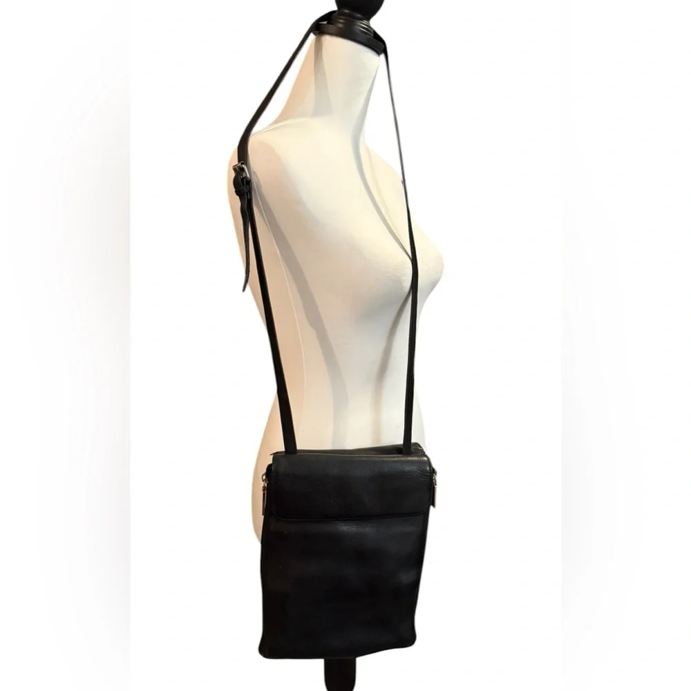Hobo International Vintage Black Leather Small Crossbody Organizer Bag